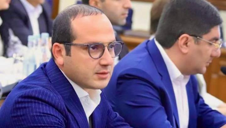 Миниатюра новости: Ինչքան էլ ոռնան, որպես հաճախորդ իրենք այլևս անպիտան են. Գևորգ Ստեփանյան