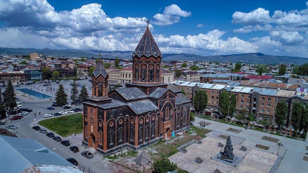 Миниатюра новости: Գյումրիում թեժ ընտրապայքար է սպասվում
