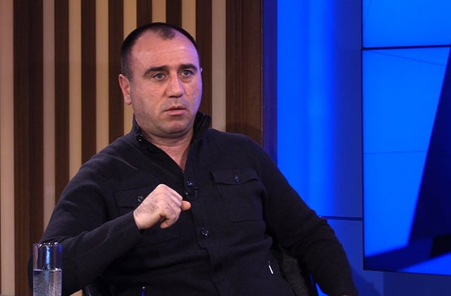 Миниатюра новости: ՀՀԿ-ի խաղերը. Ռուբեն Մխիթարյանի «դիմակը պատռվեց»